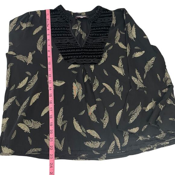 Johnny Was Workshop Feather Velvet Bell Sleeve Top Boho Black Gold Size Medium - Picture 13 of 15